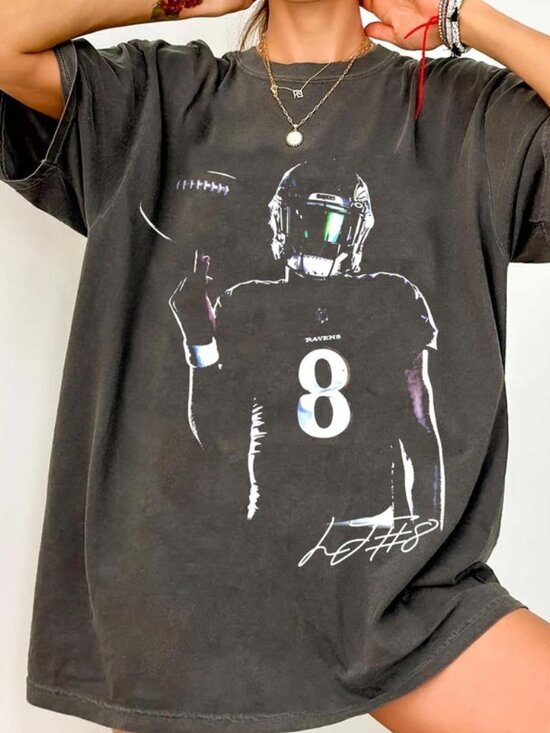robertpalmq13 Tops - Lamar Jackson T-Shirt, Baltimore Football Vintage Graphic Streetwear T-Shirt